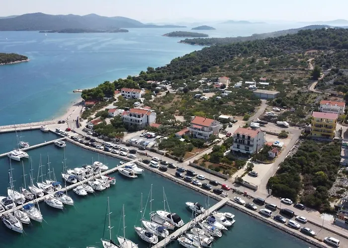 Milin-1 By Interhome Езера