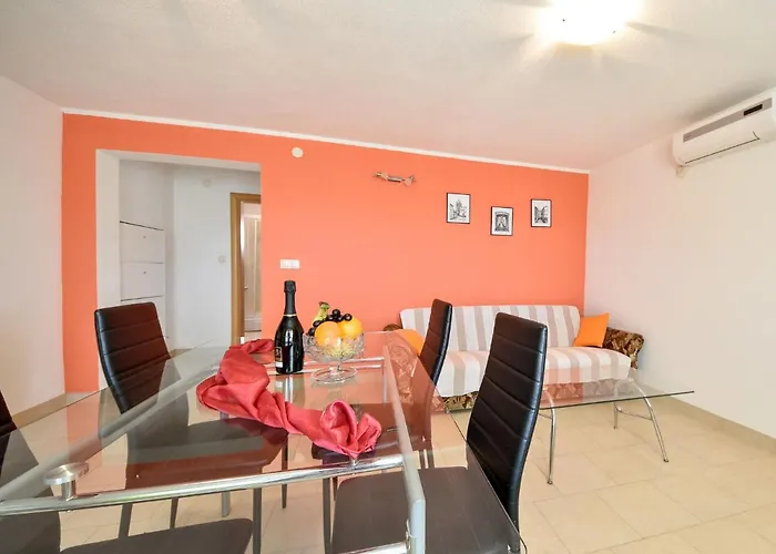 Milin-1 By Interhome Appartement Jezera